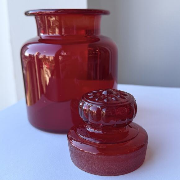 Takahashi Japan Red Glass Apothecary Canister Jar Daisy Lid 6" x 3 3/4" MCM - Picture 4 of 9